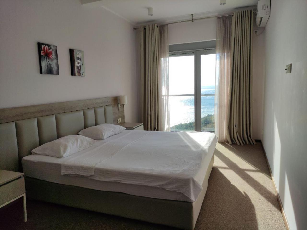 Hillside With Infinity Pool And Sea View Апартаменты Будва