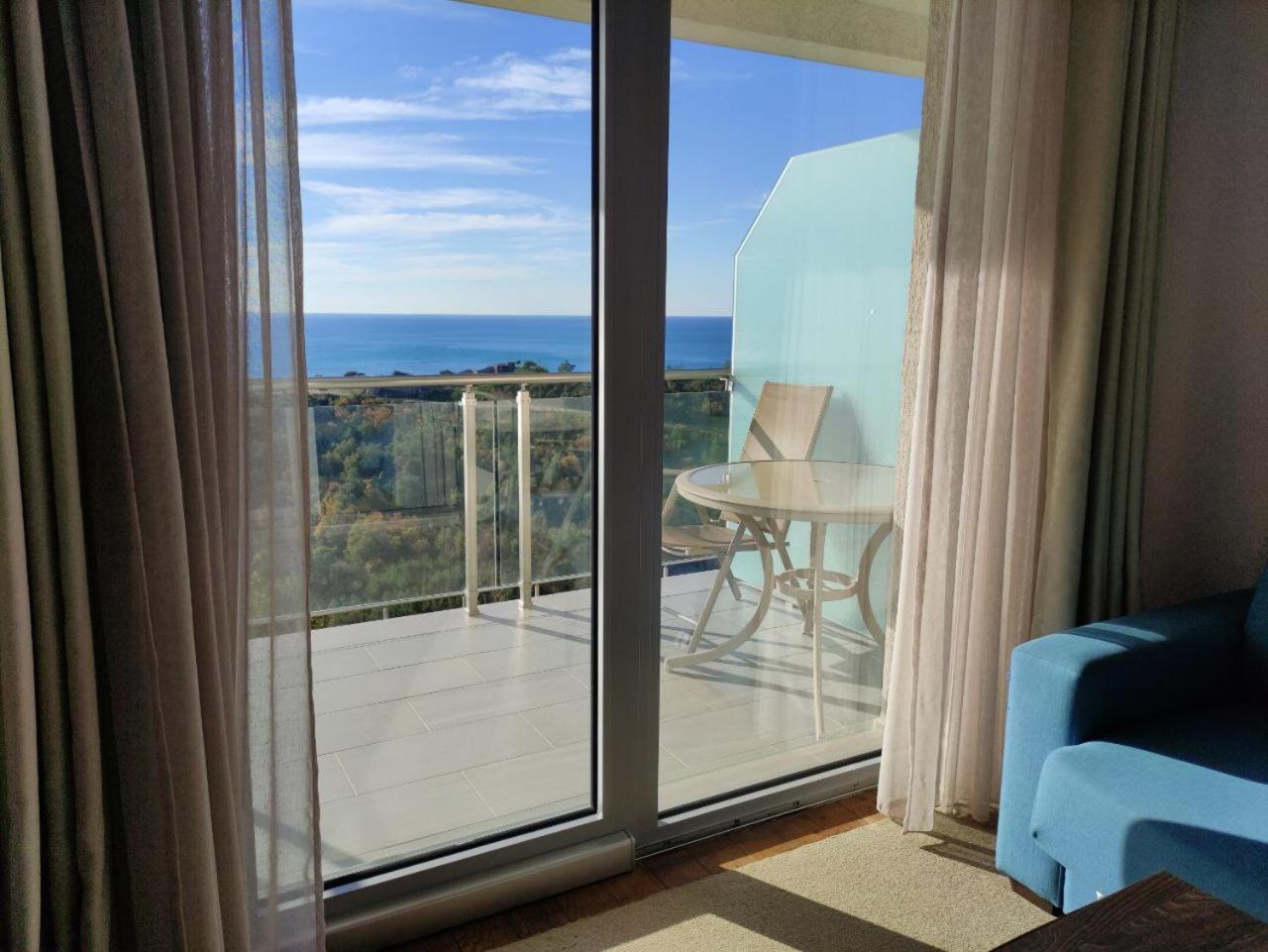 Апартаменты Hillside With Infinity Pool And Sea View Будва