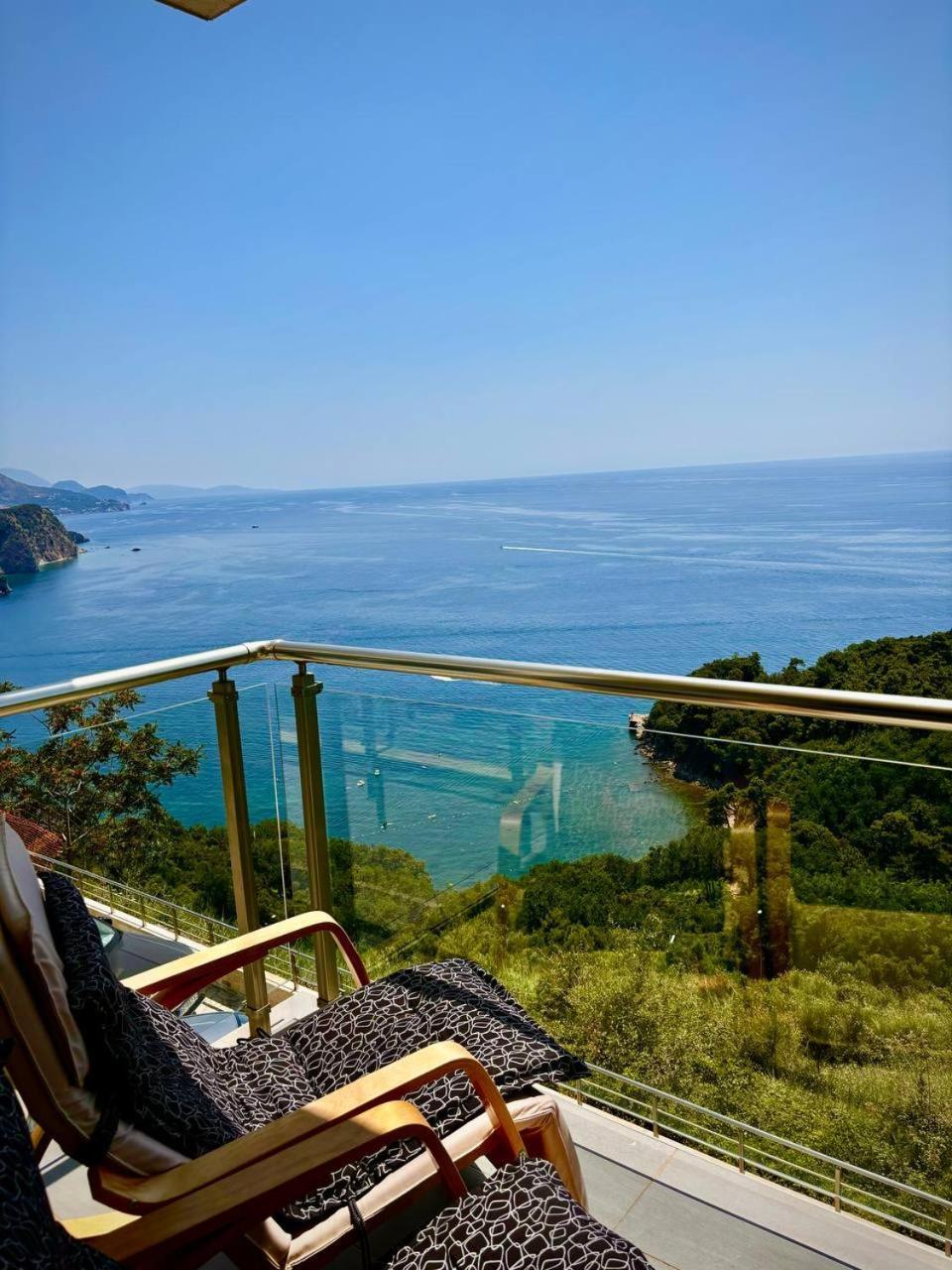Hillside With Infinity Pool And Sea View Апартаменты