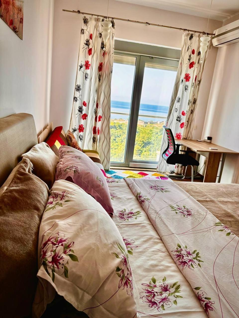 Апартаменты Hillside With Infinity Pool And Sea View *